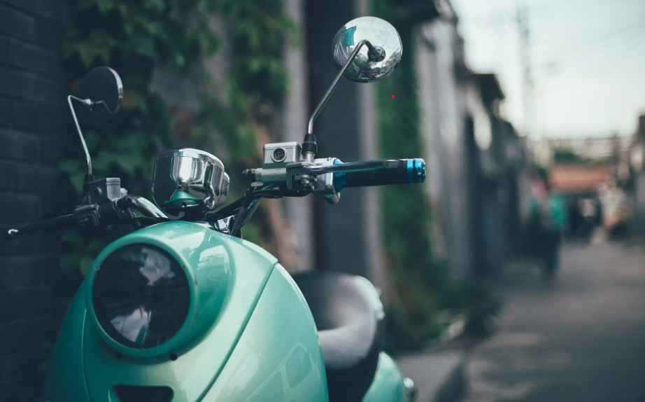 Scooter Rental service in Asok